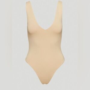 Aritizia Babaton Contour V-Neck Bodysuit Tan Large